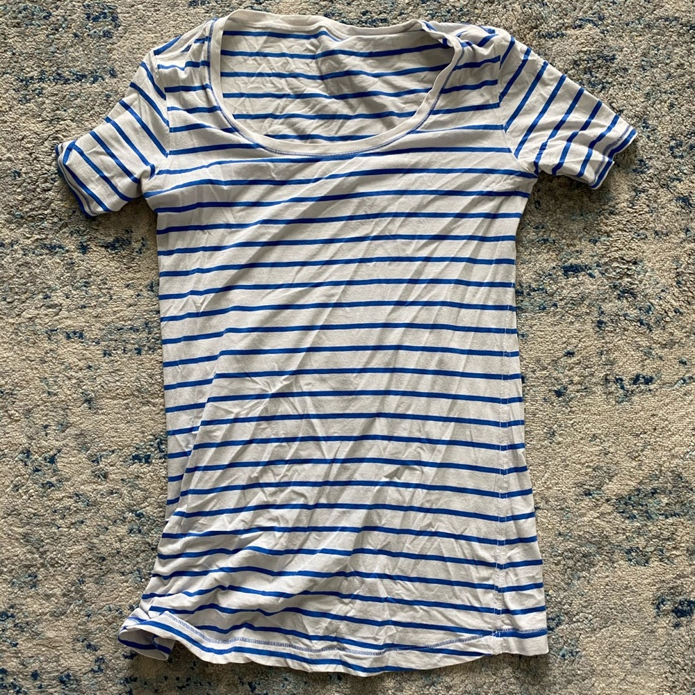 Lululemon scoop neck workout too